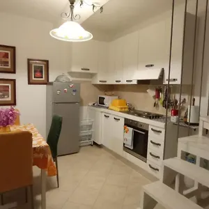  Appartamento Casa Matrea Con Box Privato Italia